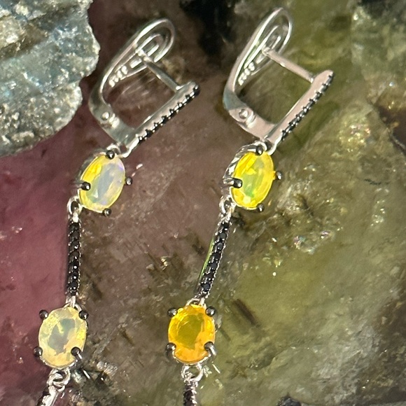 Faceted fire opals black spinel sterling silver long earrings - Picture 7 of 10